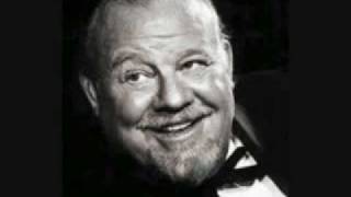 Burl Ives - The Foggy, Foggy Dew (English folk song)