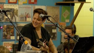 Anika Moa: "Chop Chop Hiyaaa" live on Music 101