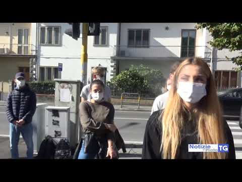 2020-09-29 PRATO - MANCANO I BANCHI A SCUOLA, SCIOPERANO GLI STUDENTI