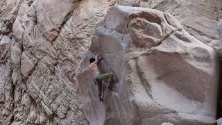 Video thumbnail of The Fly Left, 7a+. Dahab