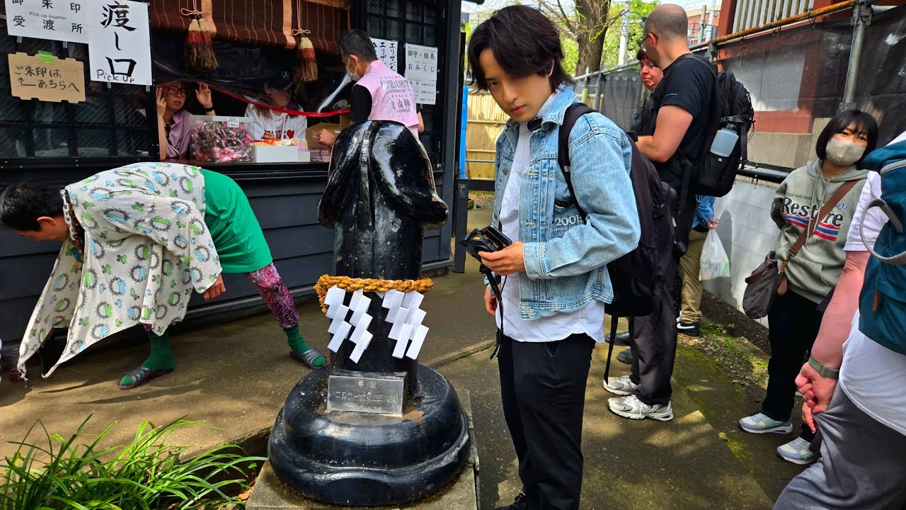 Japan's WEIRDEST "PP FESTIVAL" (Kanamara Matsuri)