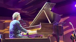 Rufus Wainwright 9/11/2025 Libby Bowl - Ojai, CA | Poses