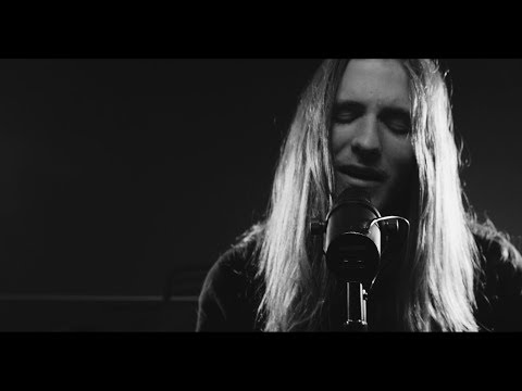 Video thumbnail for Two Hearted (Acoustic)
