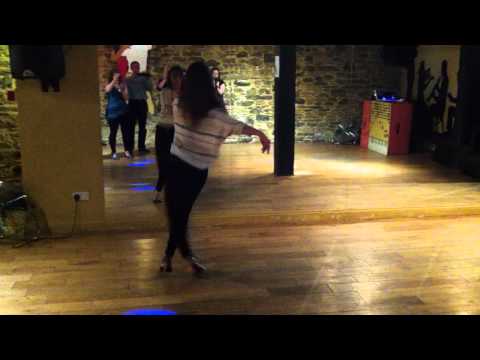 Lady's Salsa Styling con Ella Sardu 'Ya lo se' by Calle Real