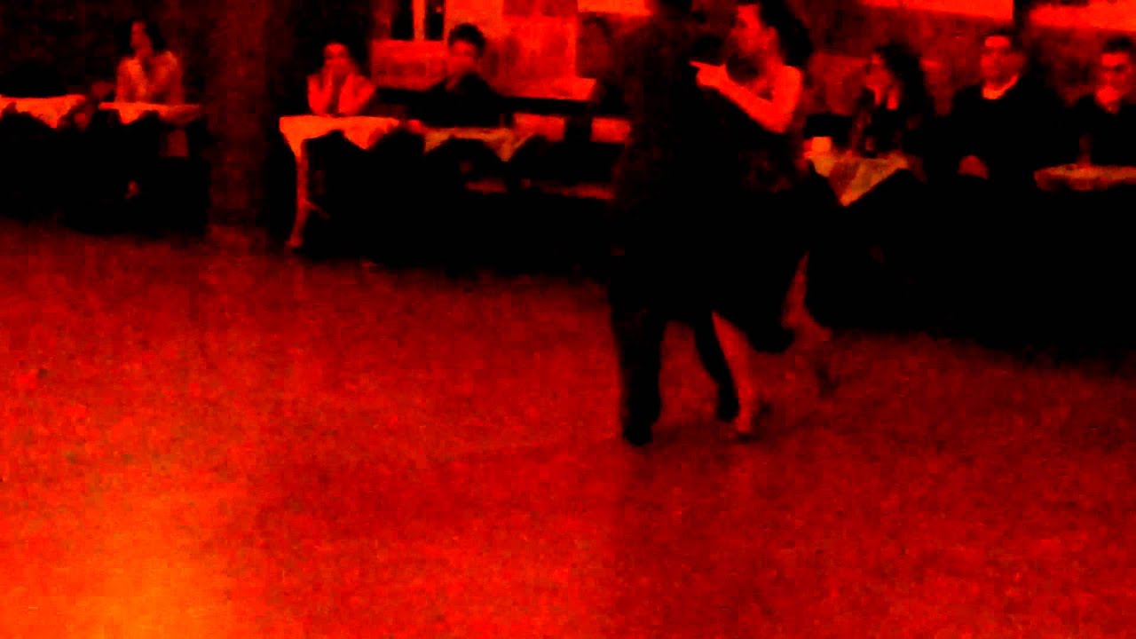 Paula Ballesteros & Alejandro Hermida, "Indiferencia" (Biagi)