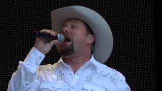 Tate Stevens - The Power of a Love Song (4/26/13)