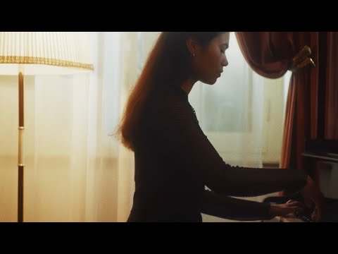 Adriana von Franqué: Erik Satie - Gnossienne No. 1 (Official Music Video)