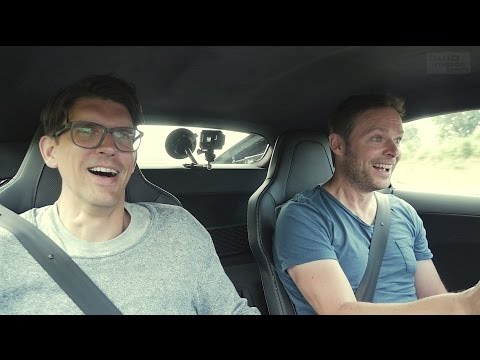 Audi R8 V10 Plus - Zwei Mann, ein Auto | auto motor und sport