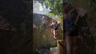 Video thumbnail of Tractament, 5a. Cavallers