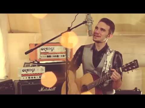 Muito Mais Que O Sol video