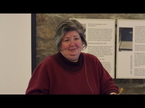 Nach der Behandlung Knistern Gelenke Wunder unterer Rücken ist unmöglich zu liegen