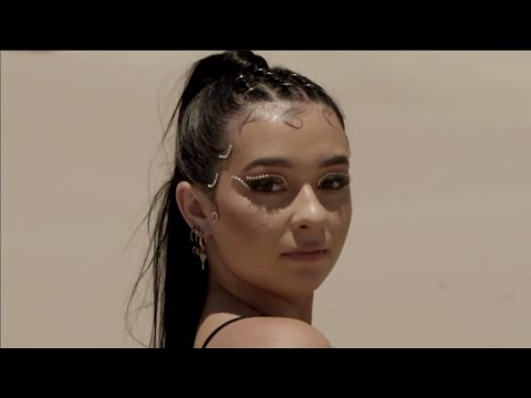 Siuvimo mašina SINGER® Quantum Stylist 9960 video