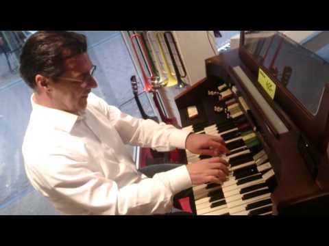Peter Baartmans and Vintage Hammond T522