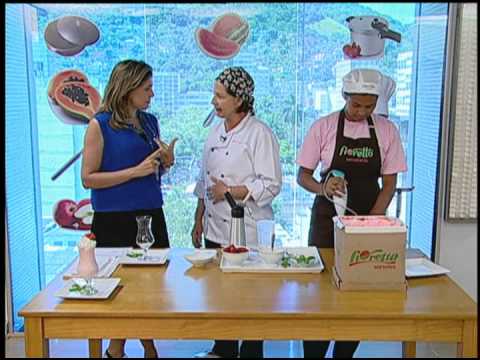 Fala ES - Receita de frapê de morango com hortelã