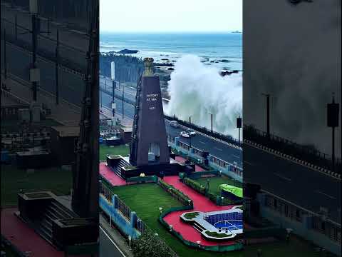 Victory at Sea: 1971 War Statue Faces Mighty Tide in Visakhapatnam 🌊🗽 #vizag #vizagbeach #bigwaves