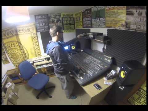 Riddim Tuffa Studio session / Screechi Riddim mix / Rig Smith HiFi Spring reverb - delay