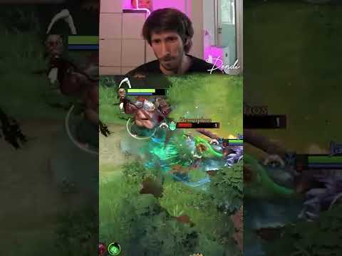 Dendi shows Singsing how to play Carry Pudge👍
