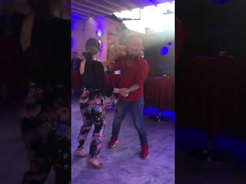 Zorro Negro Haiti Amazing Simple unique style bachata dance 2021 (djbarny & Sara)