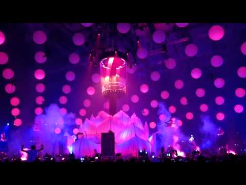 Sensation White innerspace - "Rock it - Sub Focus"