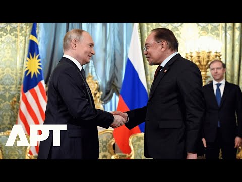 'We Are Great Friends of Russia' – Malaysian PM Meets Putin in Moscow | APT