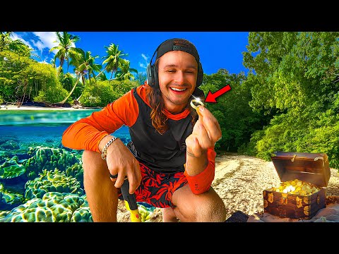 REAL TREASURE 🔱🏴‍☠️  🤯￼ (Treasure Hunting the Great Barrier Reef) Ep 12