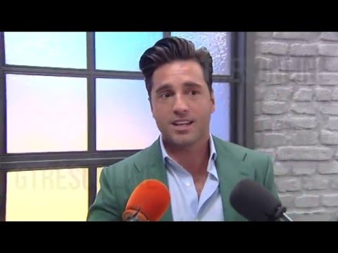 Bustamante y Monica Cruz locos por bailar