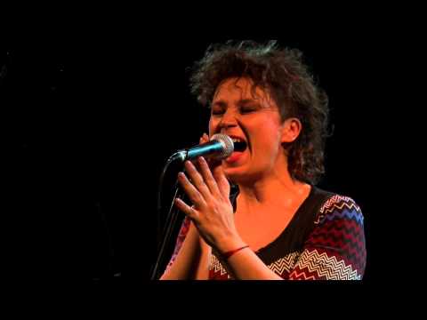 Luciana Jury - En tu Pelo