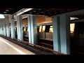 Trenul De Metrou VARSOVIA Intră Cu Vitează în Stația TIMPURI NOI M1