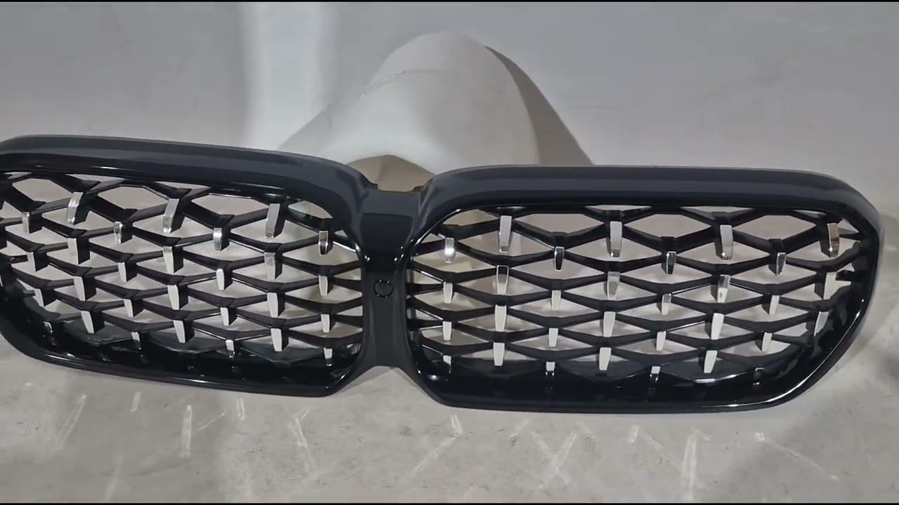 BMW 5-serie G30/G31 2017–2023 Nyregrill Diamond Silver (2021-2023) Video 1