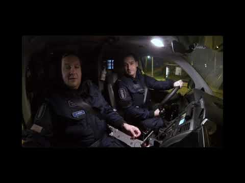 Poliisit Vantaa - Runkkaileva Nissan kuski