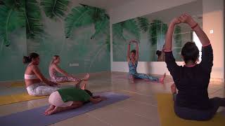 Family Yoga | Beginners Yoga class for all ages