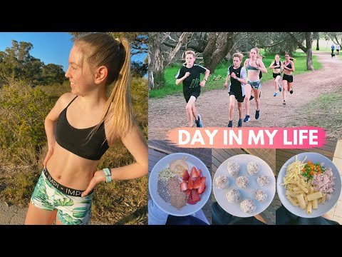 A DAY IN THE LIFE OF A DISTANCE RUNNER | speed session & what I eat