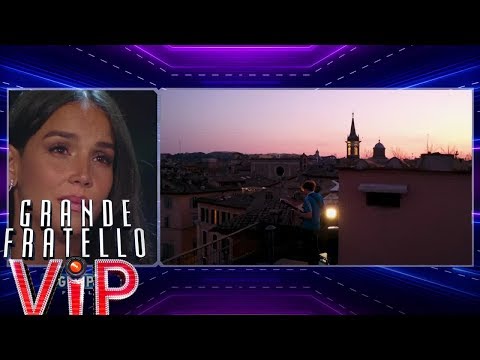 Grande Fratello VIP - La chitarra di Jacopo rende omaggio a Roma