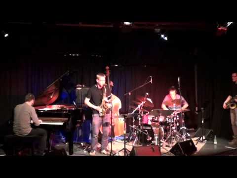 Raphael Walsers GangArt -- Laufschritt/The Wolves