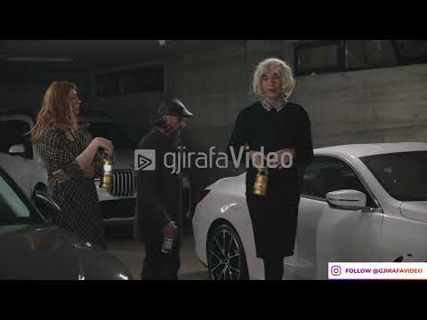 Duke fillu prej Audis tip t'ri, X5, X6, M-Poketa edhe S Class-a qe t'qorron drita 😂