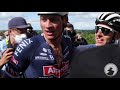 Prachtige beelden van net na de finish van Mathieu van der Poel