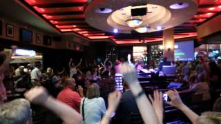 Neil Diamond karaoke Harrahs in Vegas