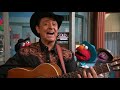 Sesame Street The Cowmonster Pair Street Story