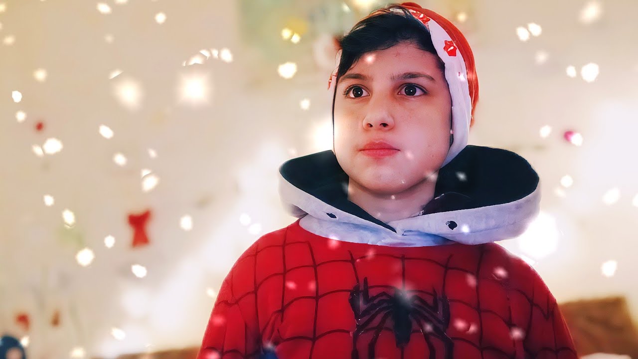 ЧЕЛОВЕК ПАУК СПАСАЕТ РОЖДЕСТВО КОРОТКОМЕТРАЖКА//С НОВЫМ ГОДОМ!!! FAN FILM!!!
