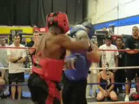 MT: Lionel Borreli vs. Kingsley Echem - Daddis FC Fight