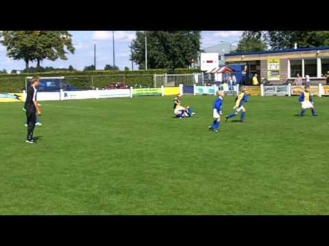 5-9-10 voorwedstrijd Berghem Sport F1 - Juliana Mill F1