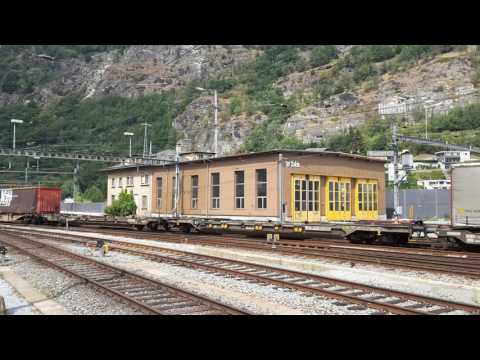SBB Re 4/4+Re 6/6 CON CARRI MERCI PARTE DA BRIG.(CH) 18 - 8 - 2016