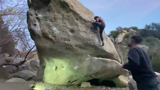 Video thumbnail of Captain Hook, V10. Malibu Tunnel Boulders