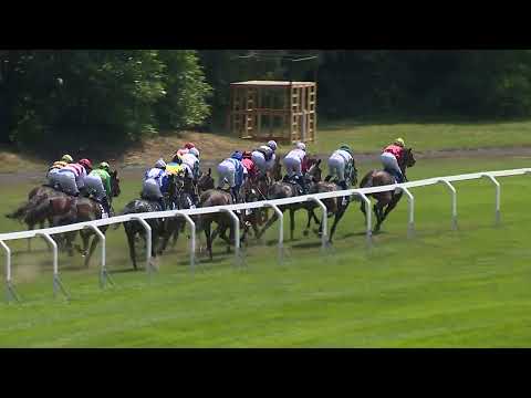 Dostihy Chuchle Arena Praha 9. 7. 2023 - 1. dostih - Mikeshova cena