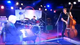 Bill Stevenson Trio - Can't Help Myself