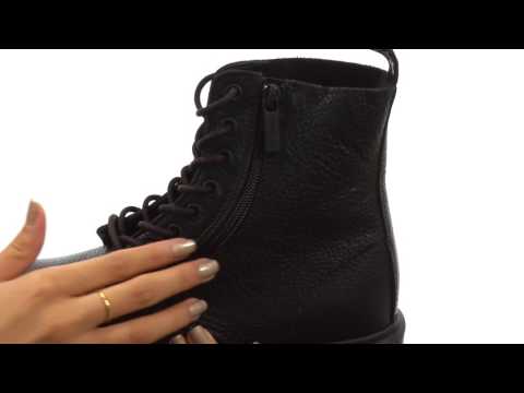 dr martens pascal zip black