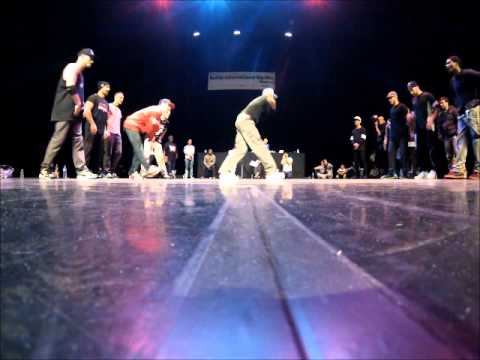 Subskillz vs Joyeux Loufock// battle Humanitaire  de Massy 2013