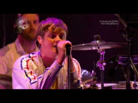 Keane - Everybody's changing (Live V Festival 2009) (High Quality video) (HD)