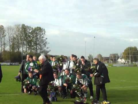 Een ingetogen Feestje bij de vv Tricht (29-10-2011)