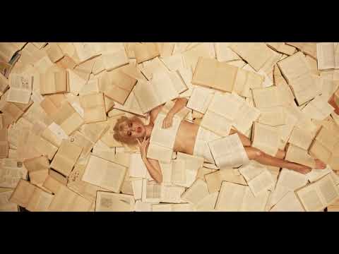 Lidia Buble - Lacatul si femeia (Official Video)